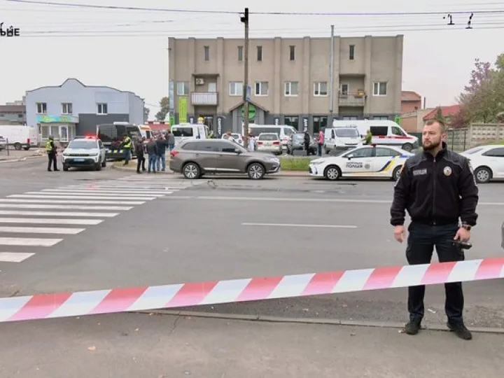 Росіяни вдарили по Луцьку: свідки розповіли про перші хвилини трагедії Росіяни вдарили по Луцьку: свідки розповіли про перші хвилини трагедії