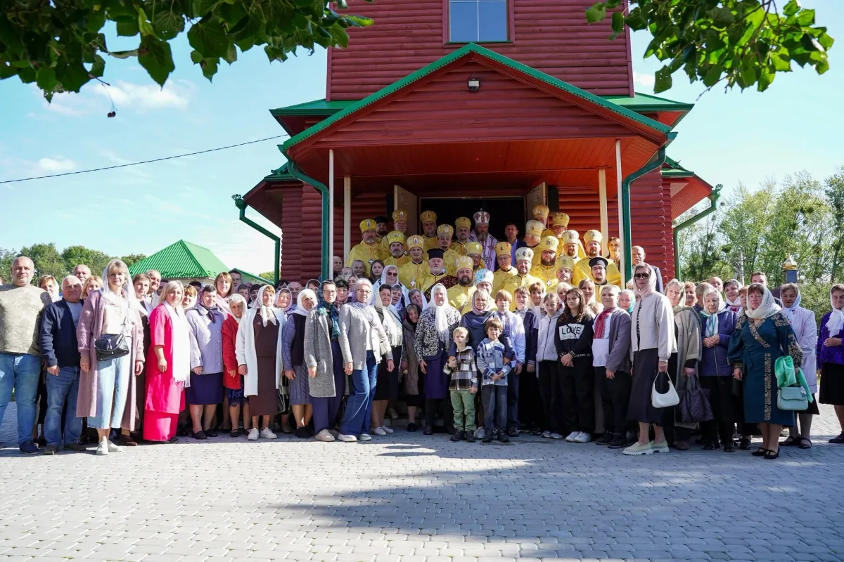 Михаїл провів Літургію біля Луцька з нагоди ювілею декана