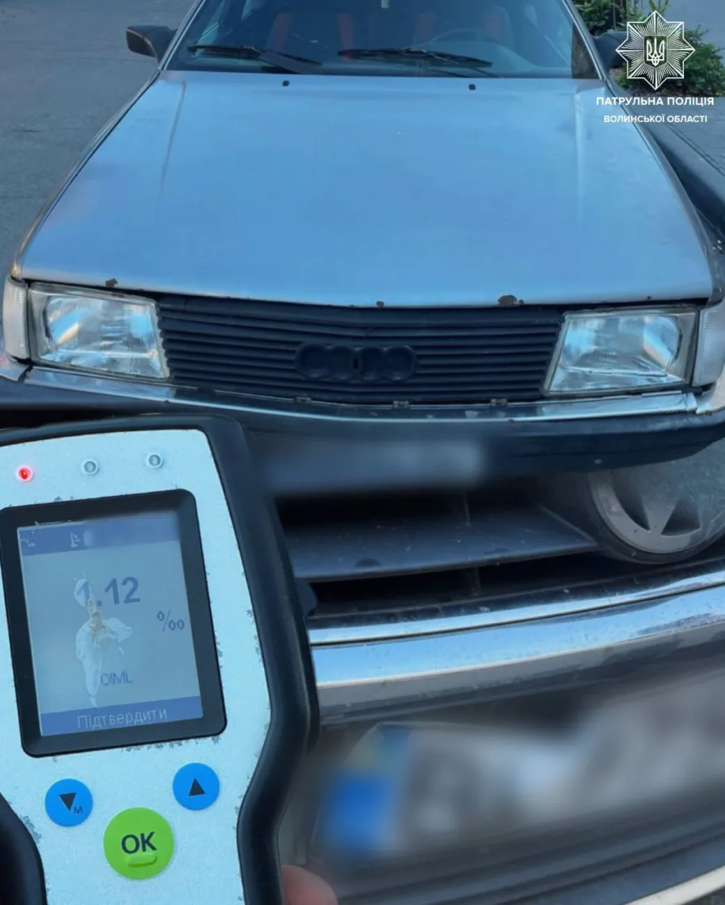 В Луцьку затримали п'яного водія, який в'їхав у припарковане авто