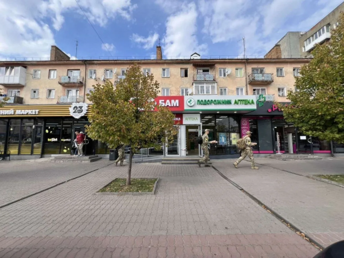 В Луцьку продають приміщення банку: опублікували фото