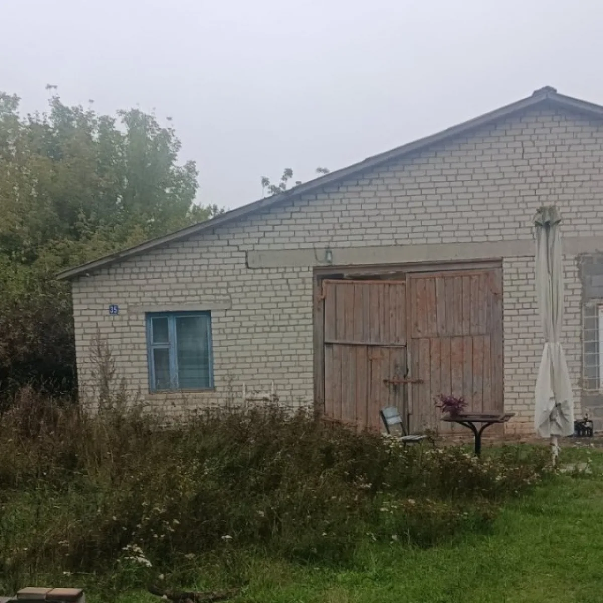 На Волині продадуть дві комунальні будівлі через аукціон