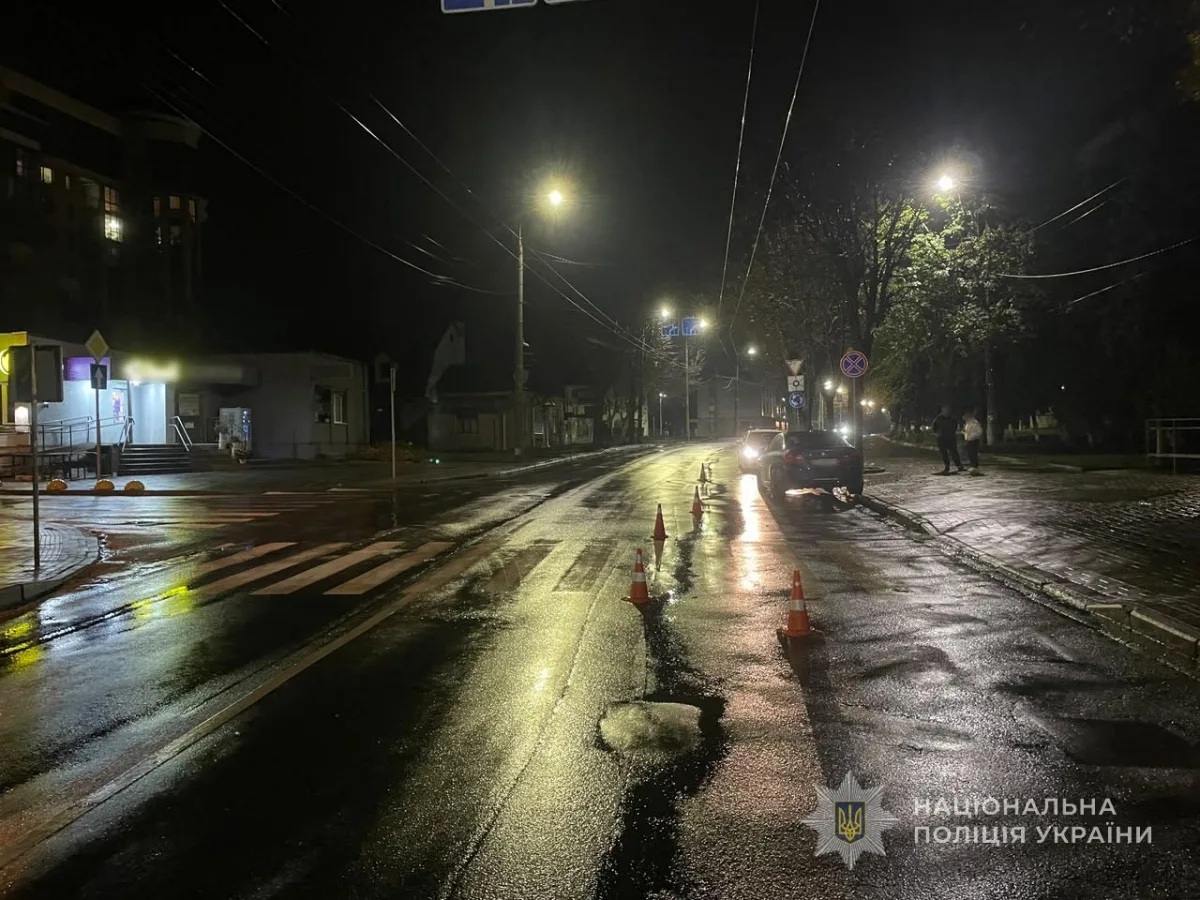 В Луцьку збили 20-річну дівчину на переході: вона у лікарні